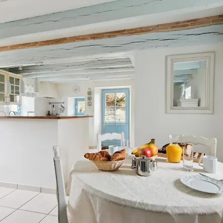 Bleu بيت للعطل *